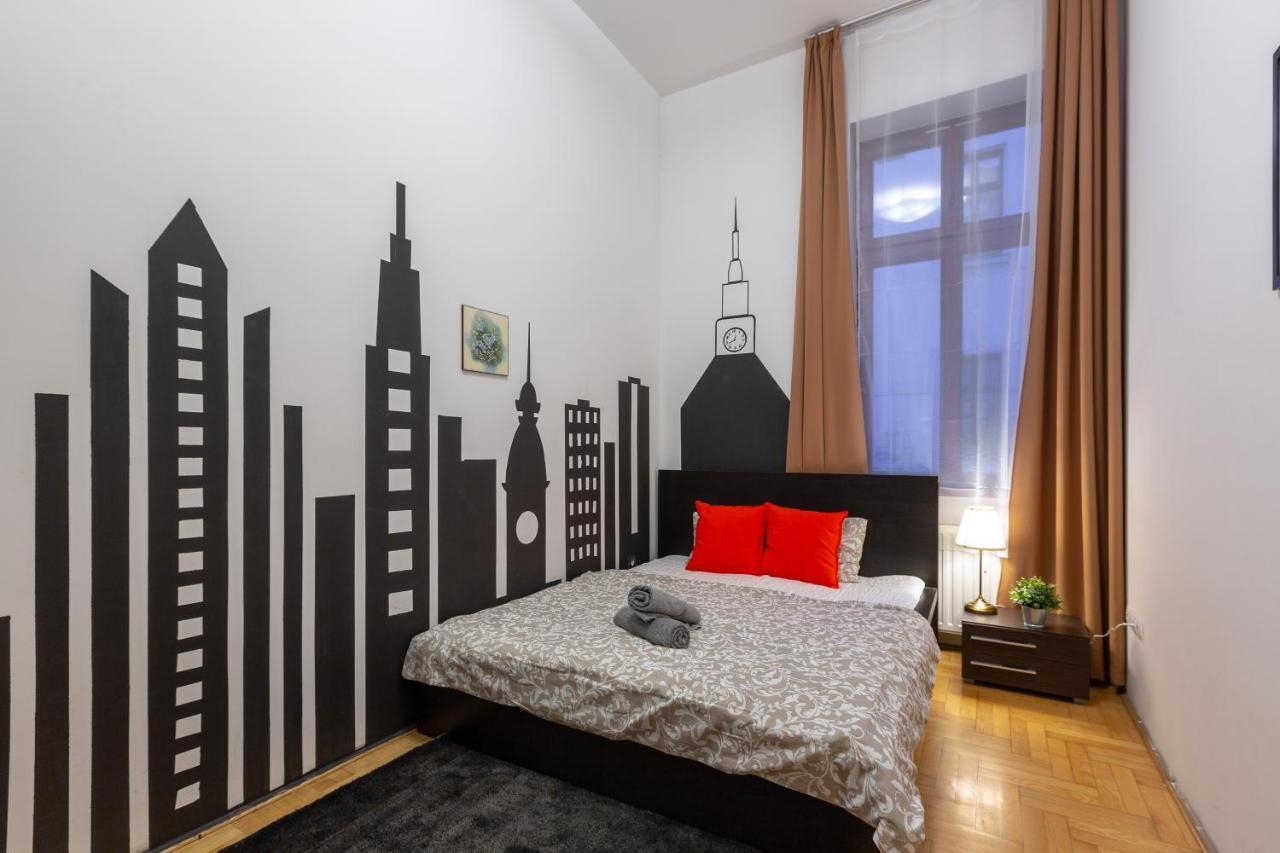 Downtown Home In The Gozsdu Garden Будапеща Екстериор снимка